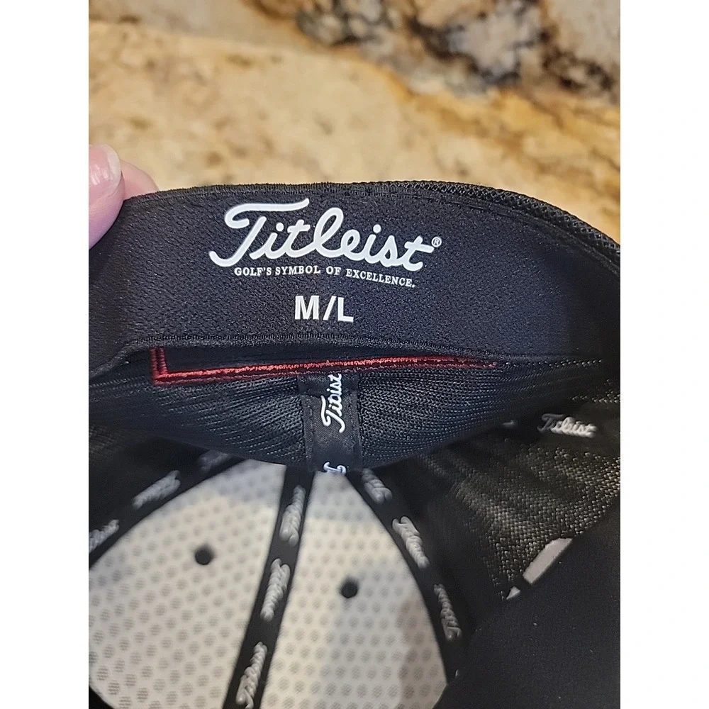 Titleist FootJoy Pro V1 Fitted Golf Hat Black Cap FJ Logo Size Medium/Large